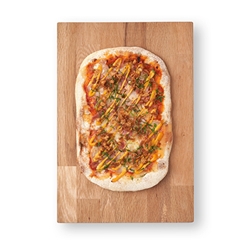 Изображение товара Римская пицца «Мясная» с томатным соусом и моцареллой, 1/2, 210 г, Россия