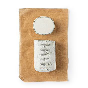 Изображение товара Сыр из козьего молока  с плесенью в золе Бюш де Шевр 45% ko&co 85 г, Россия