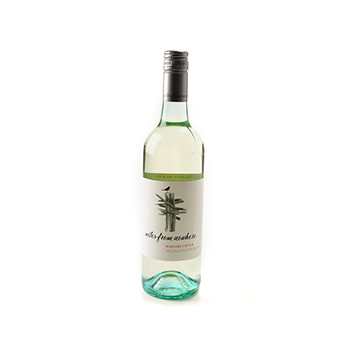 Изображение товара Вино австралийское белое Miles from Nowhere Sauvignon Blanc Margaret River Grape Expectations Estate, 0.75 L