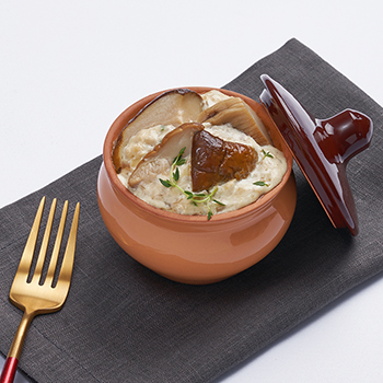 Изображение товара Белые грибы в сливочном соусе в горшочке от бренд-шефа «Азбуки вкуса», 180 г