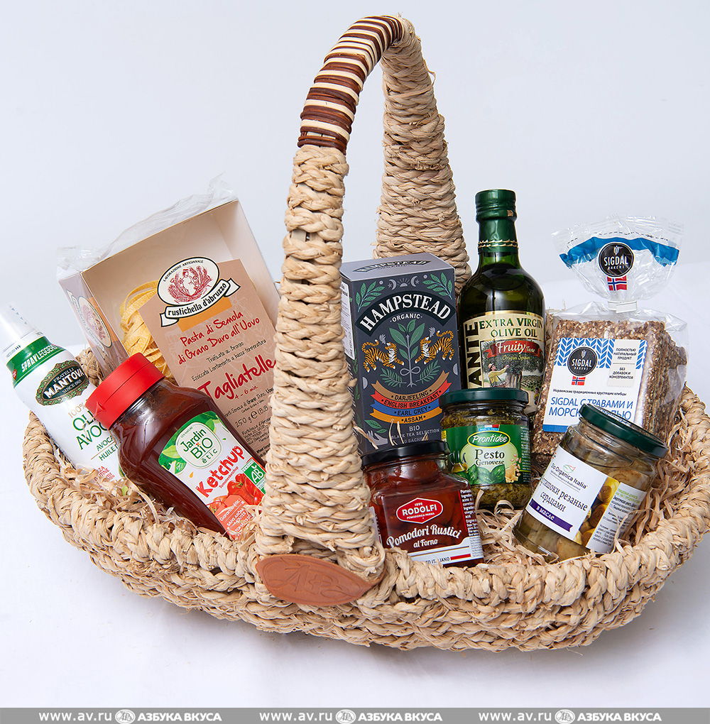 азбука вкуса новый год. гастрономический набор. азбука вкуса подарочные корзины. азбука вкуса наборы. эксклюзивные новогодние подарки.